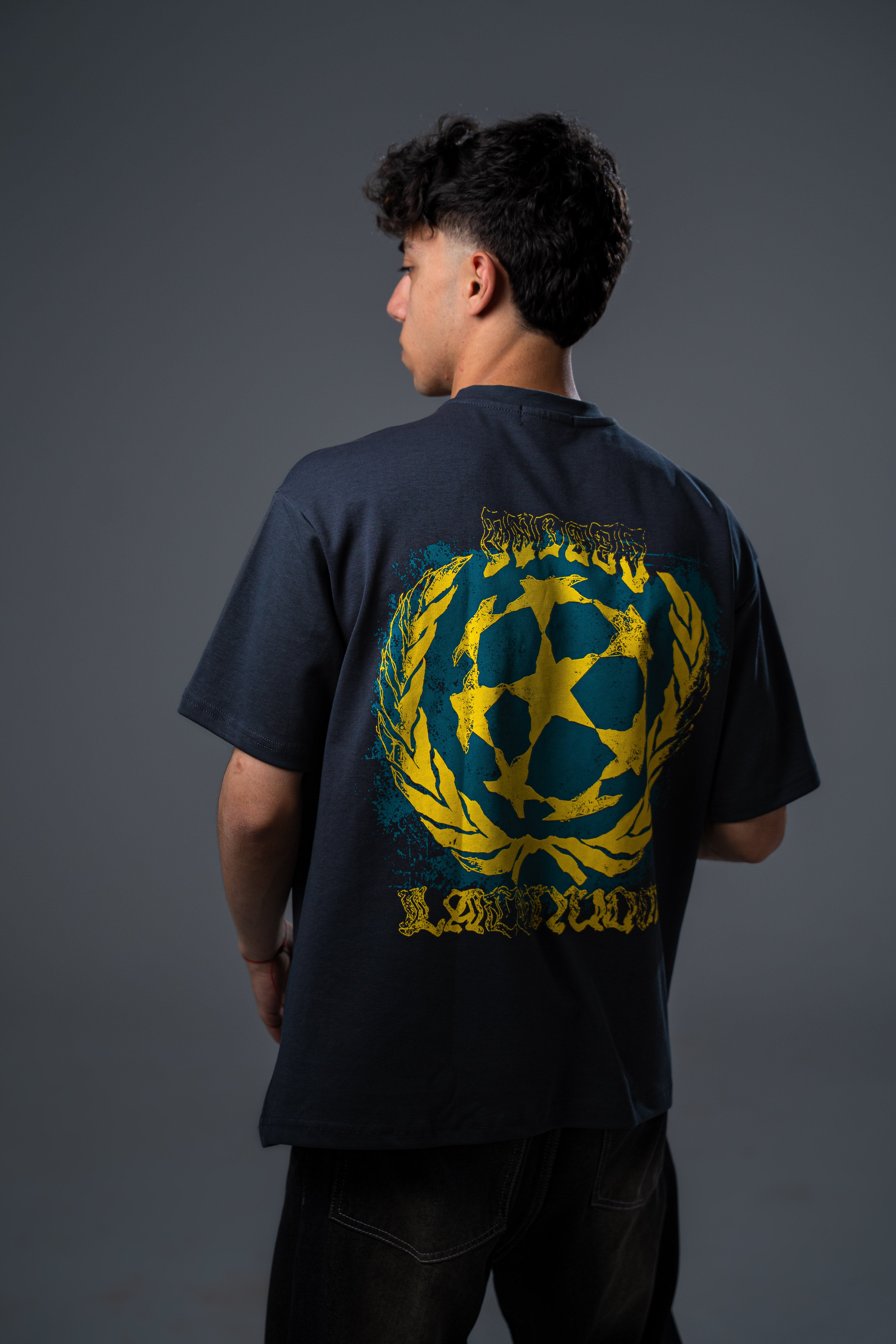 LATENUOM Legacy Crest Tee