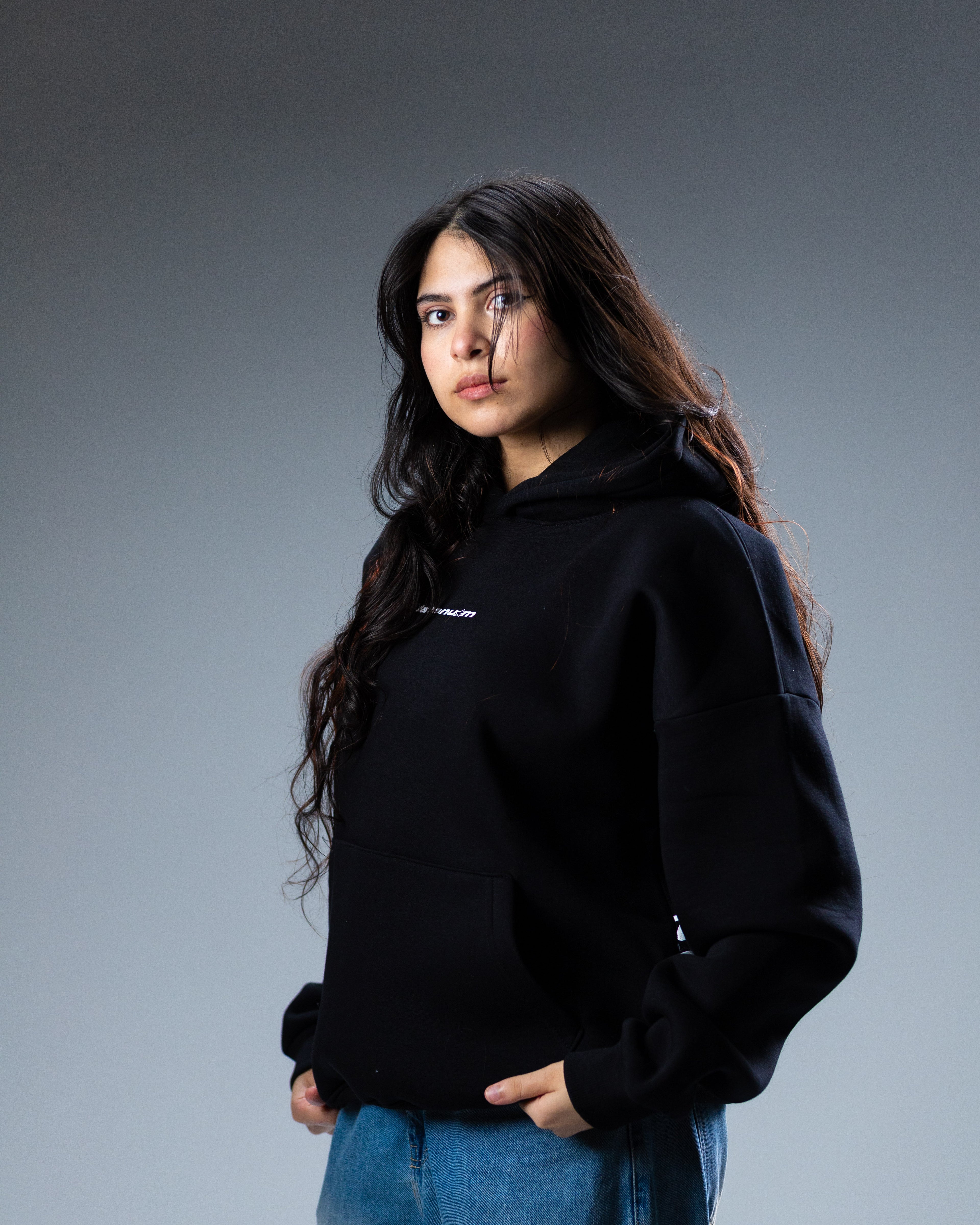 MORE HOODES LATENUOM SS26