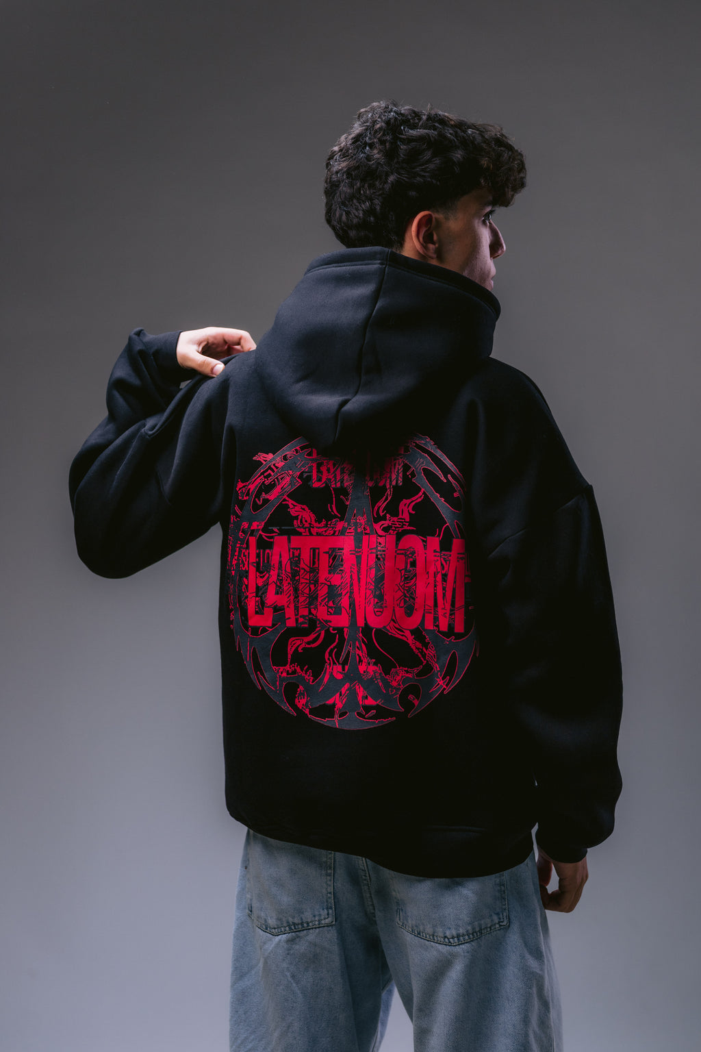 RED LATENUOM Hoodie with an oversized